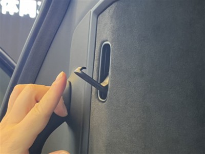 Primjena rotirajućih prigušivača u unutarnjim kukama vozila